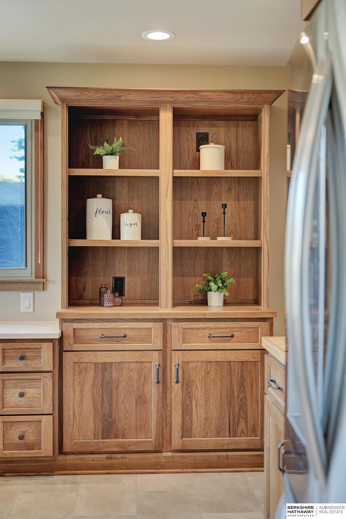 5611 Prescott Avenue