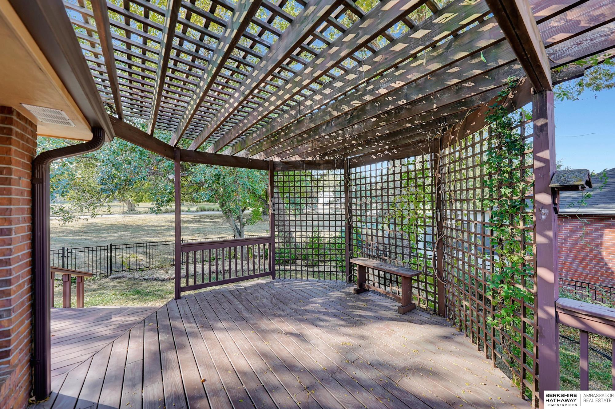 5611 Prescott Avenue