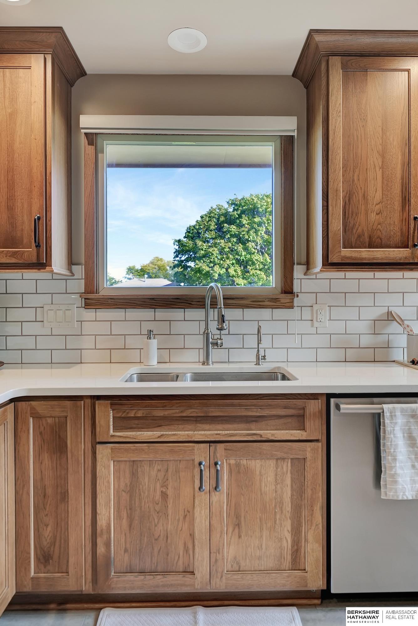 5611 Prescott Avenue