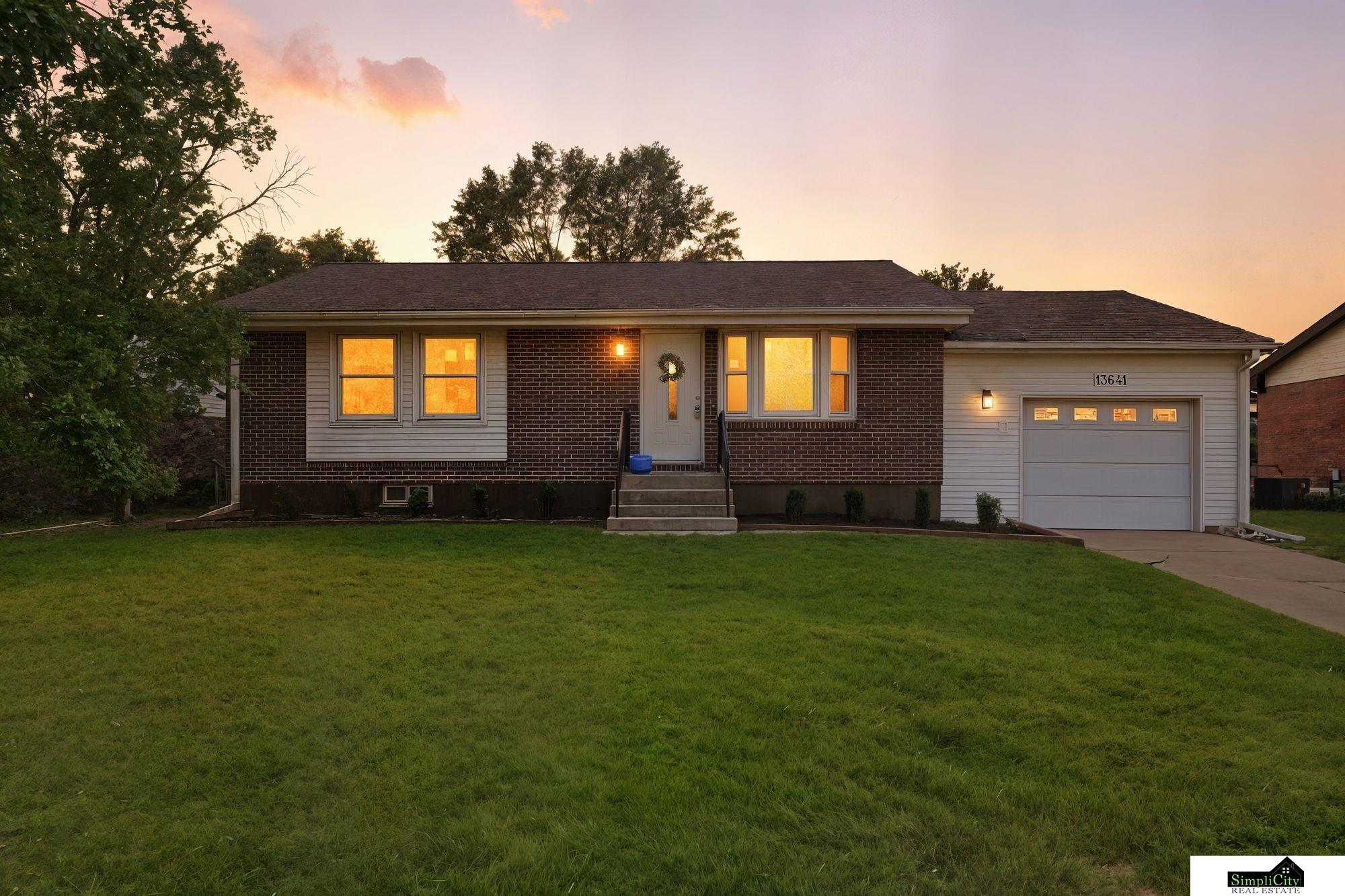 13641 Kenilworth Street