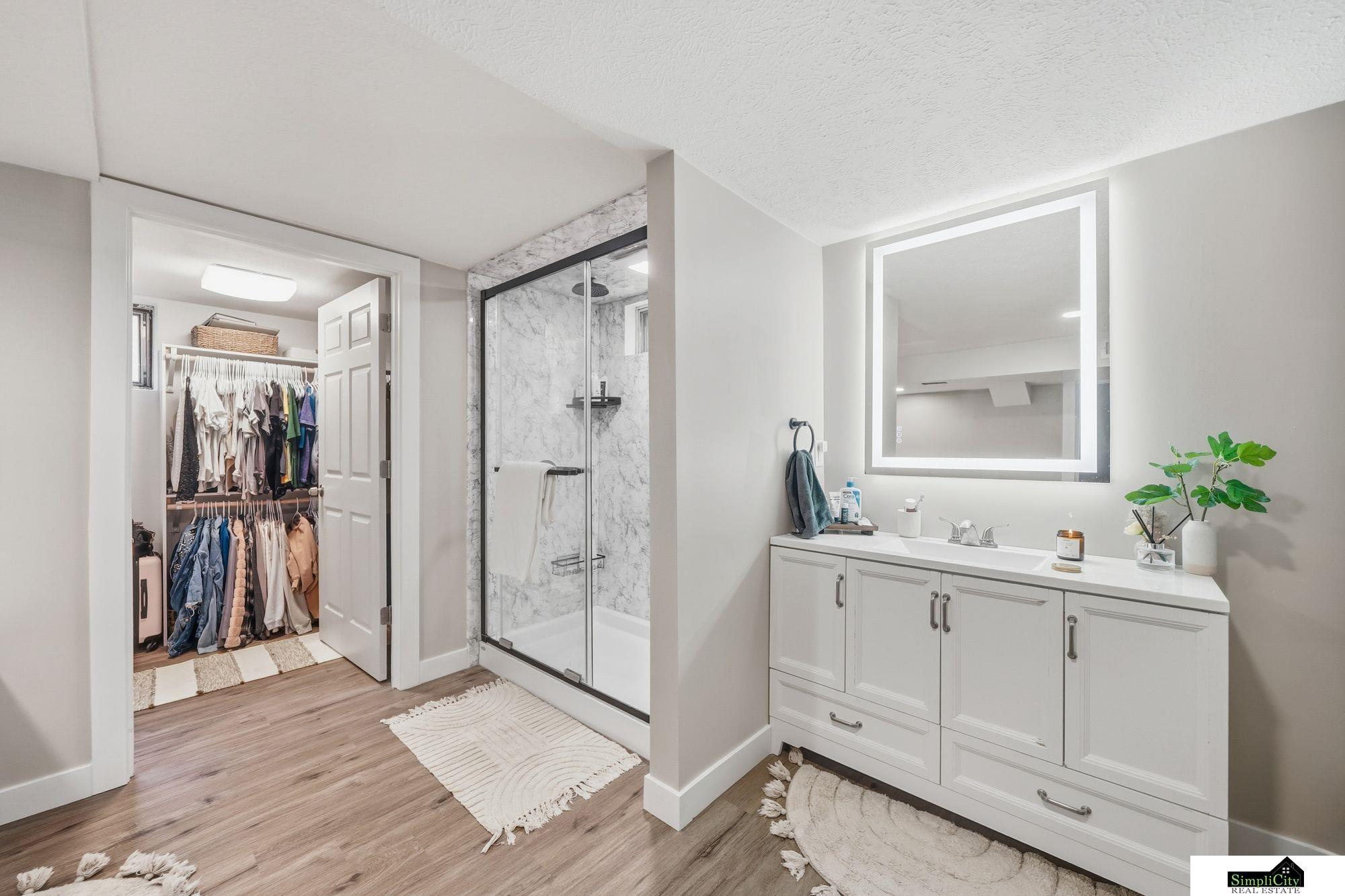 13641 Kenilworth Street