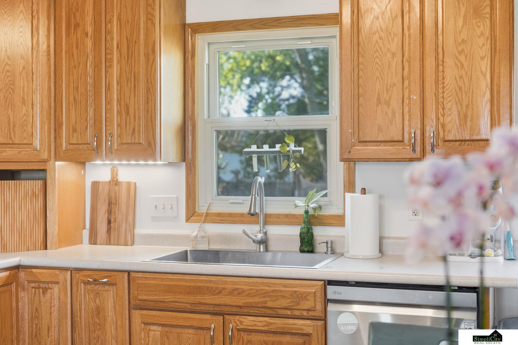 13641 Kenilworth Street