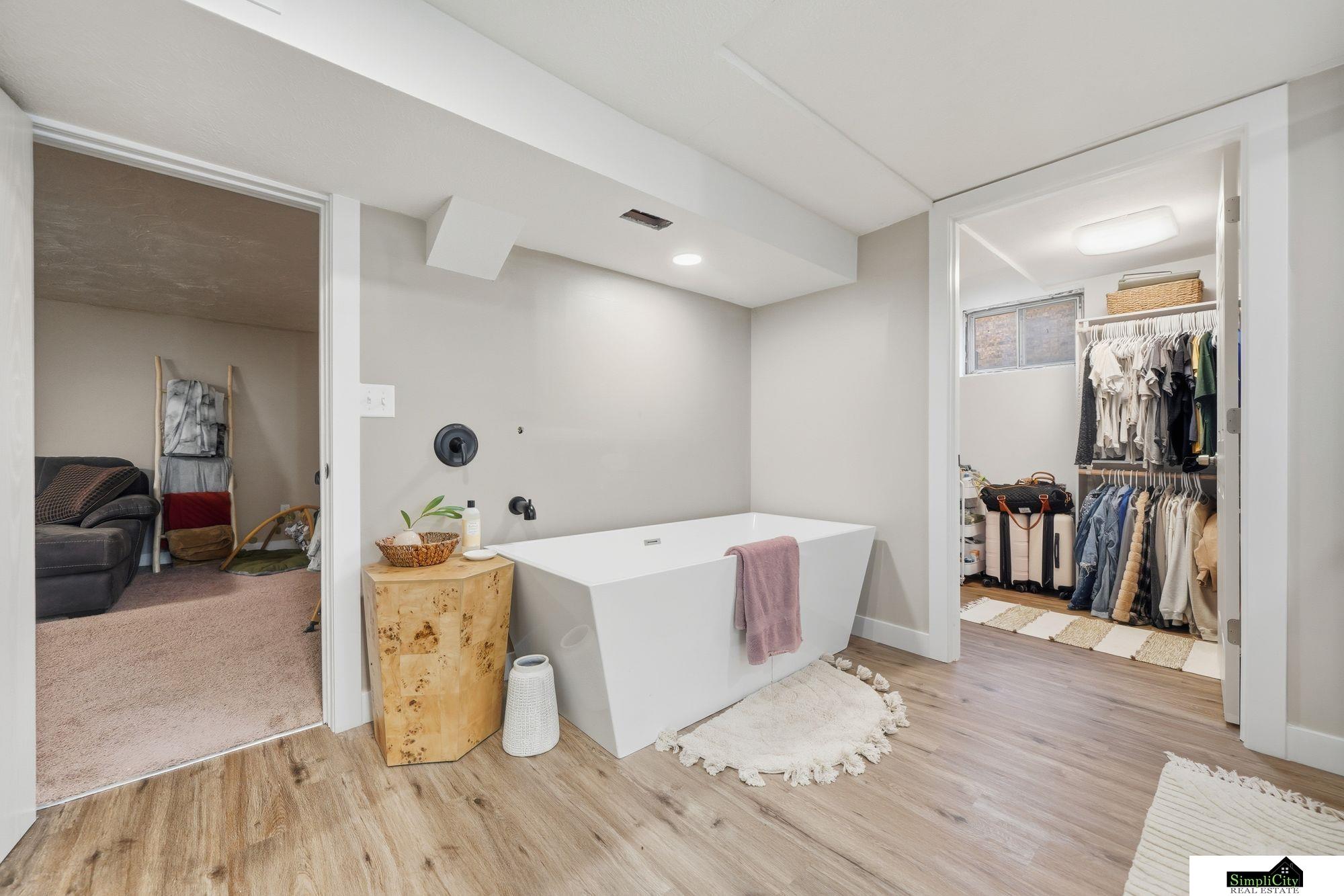 13641 Kenilworth Street