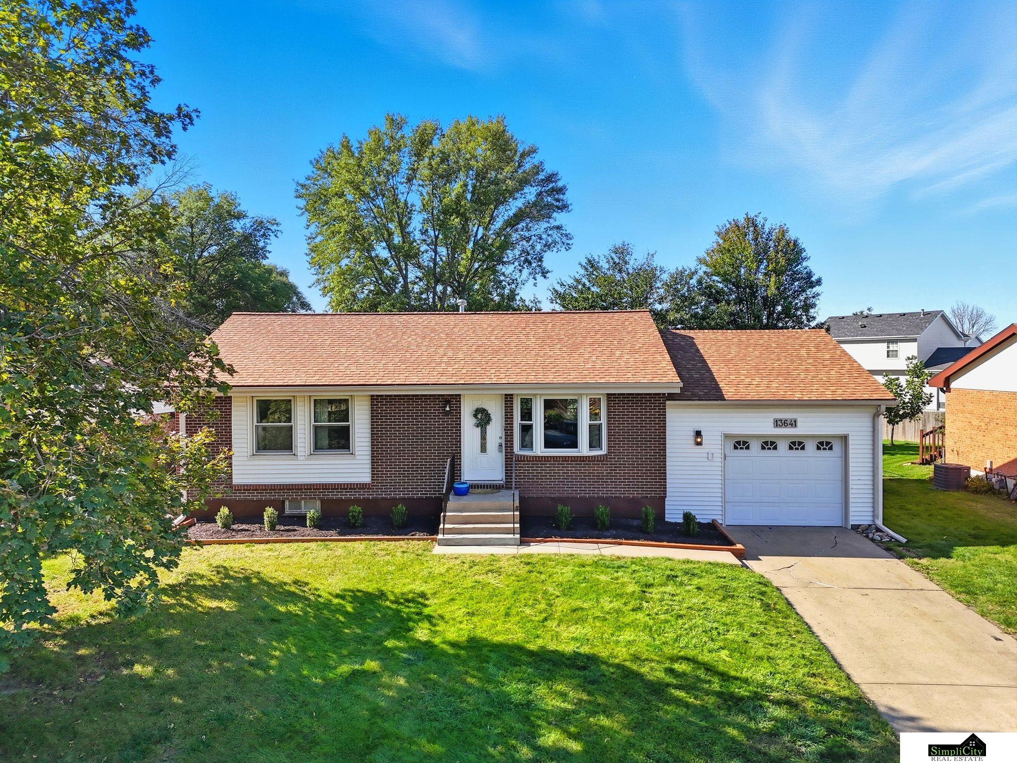 13641 Kenilworth Street