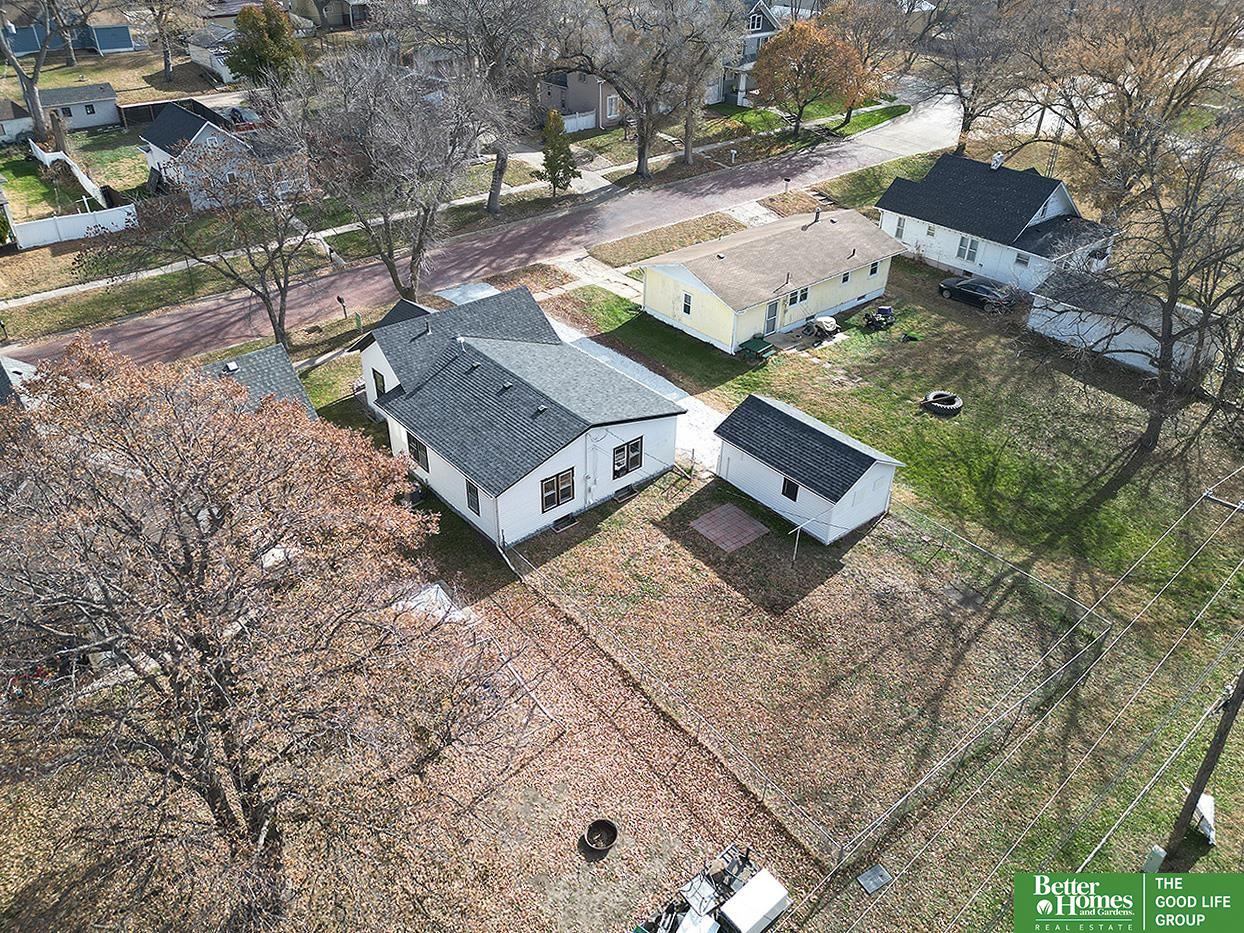 321 N Iowa Avenue N