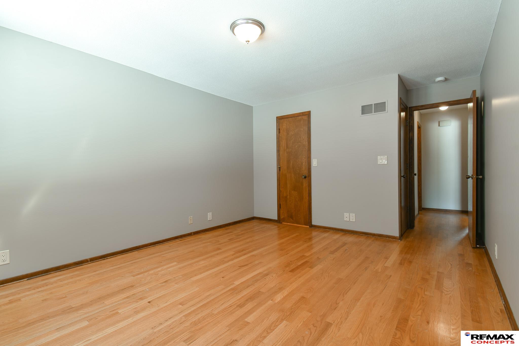 7207 Grand Oaks Drive