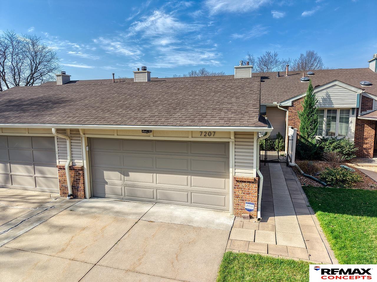 7207 Grand Oaks Drive