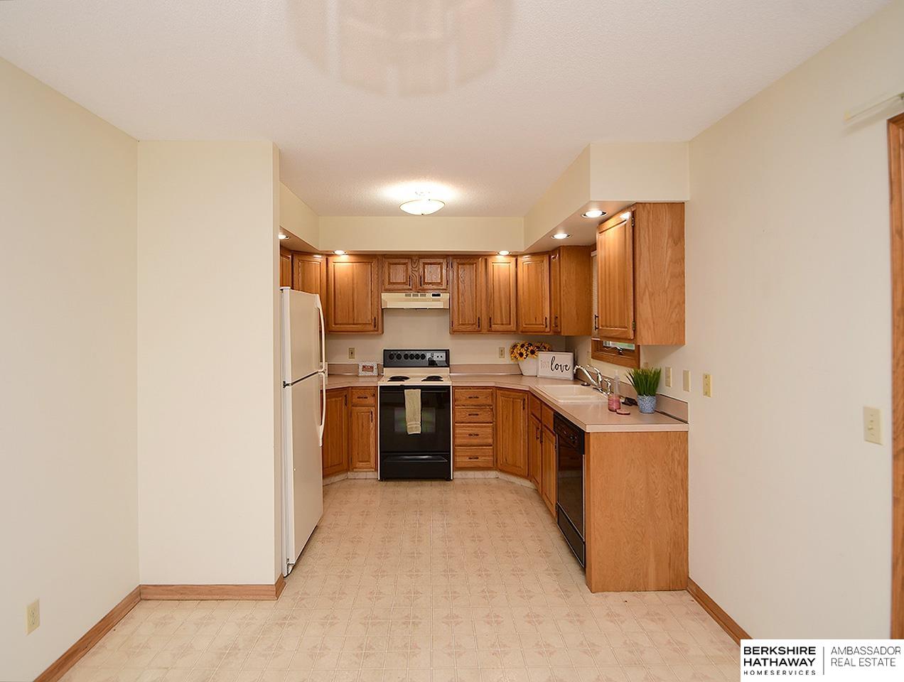 5821 Wood Ridge Court # 5