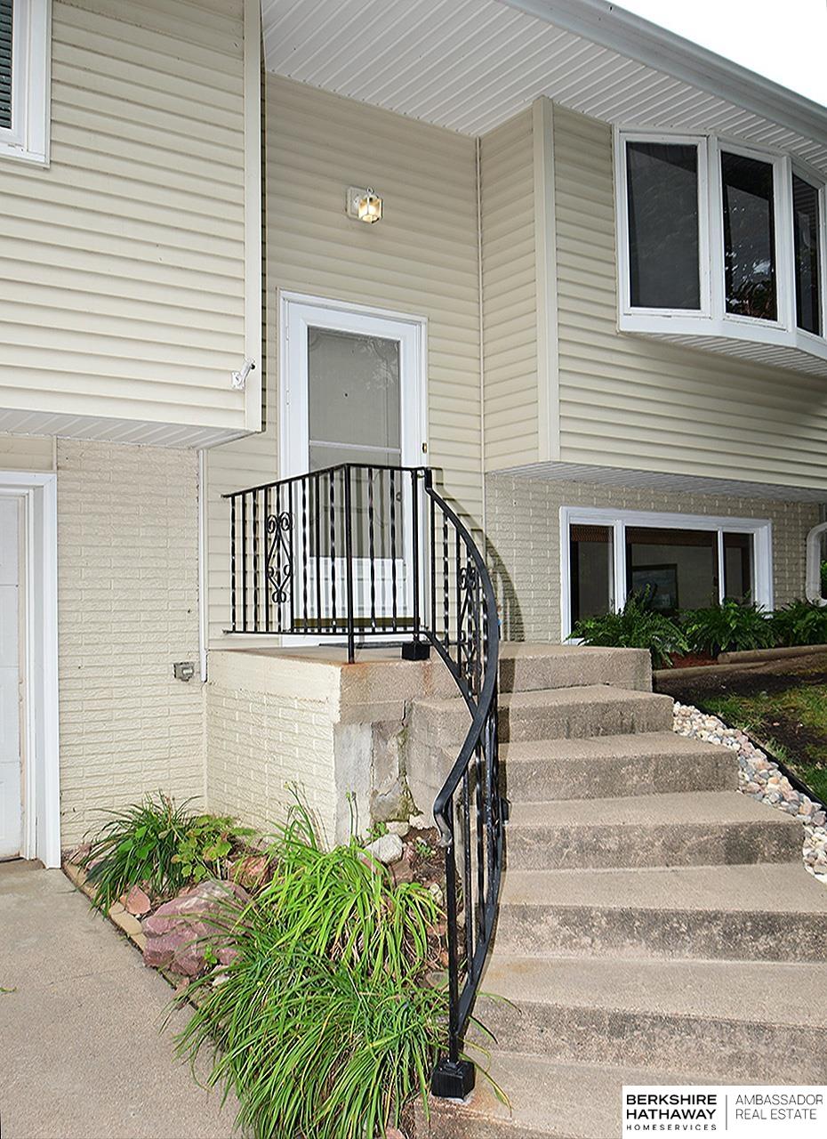 5907 Deerwood Drive
