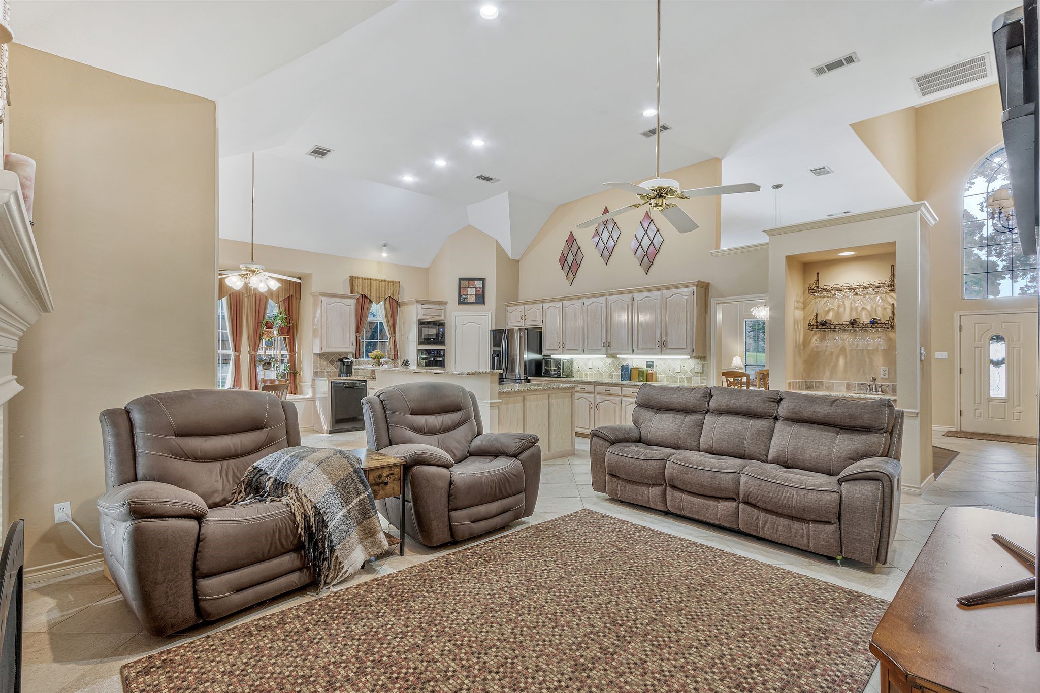 6405 Kenshire Court