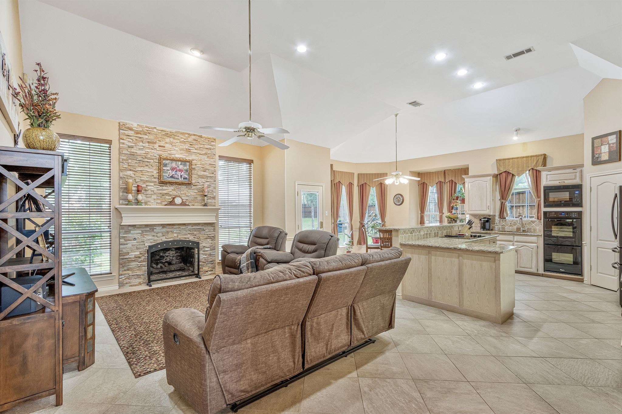6405 Kenshire Court