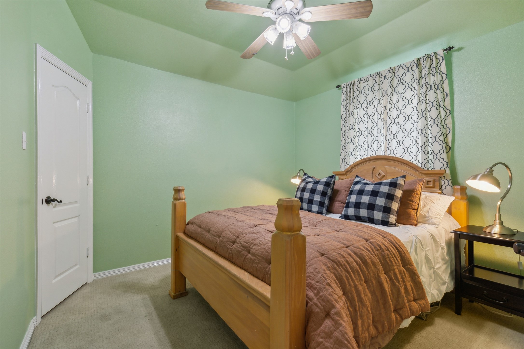 7321 Cottonwood Court