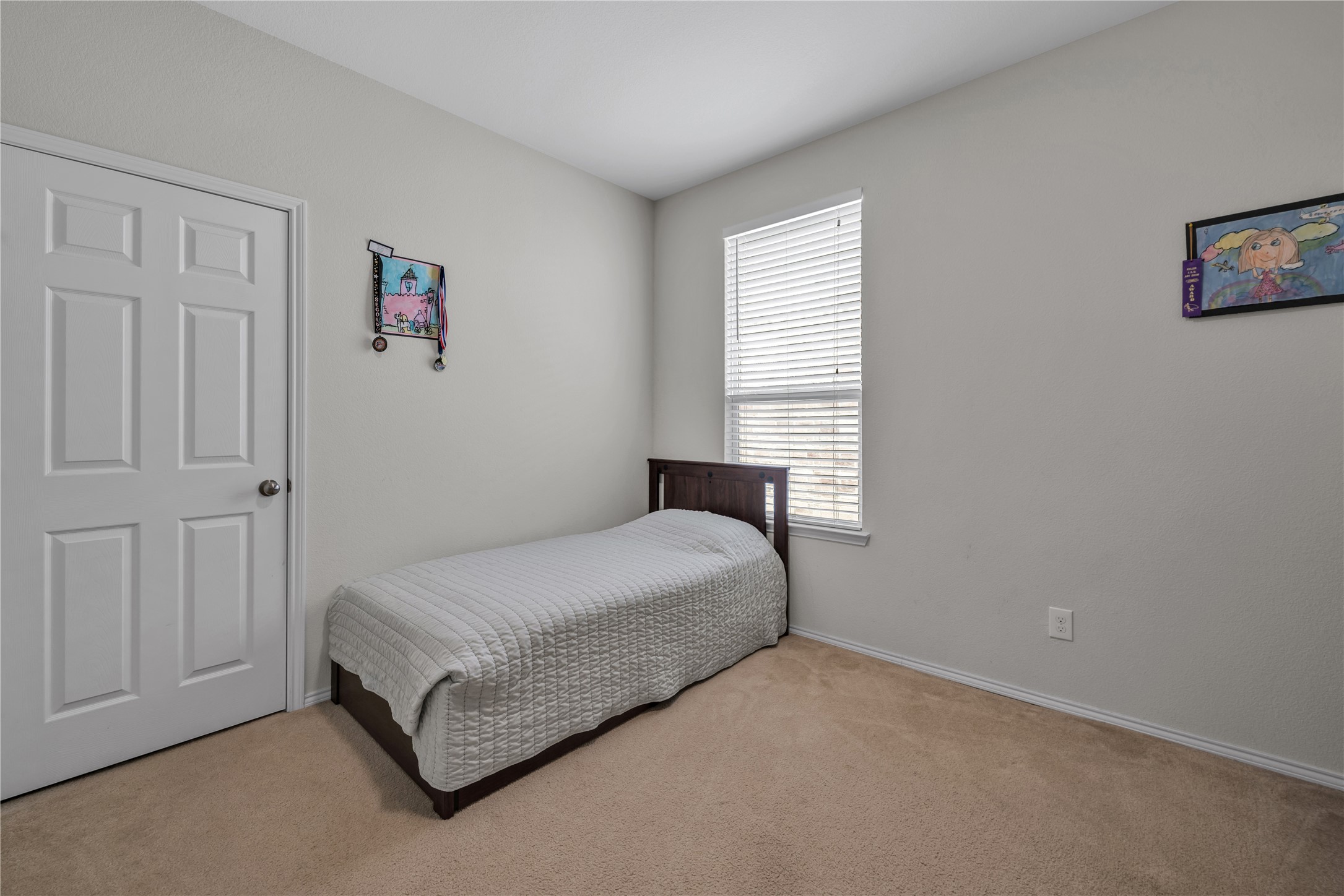 2336 Bermont Red Lane