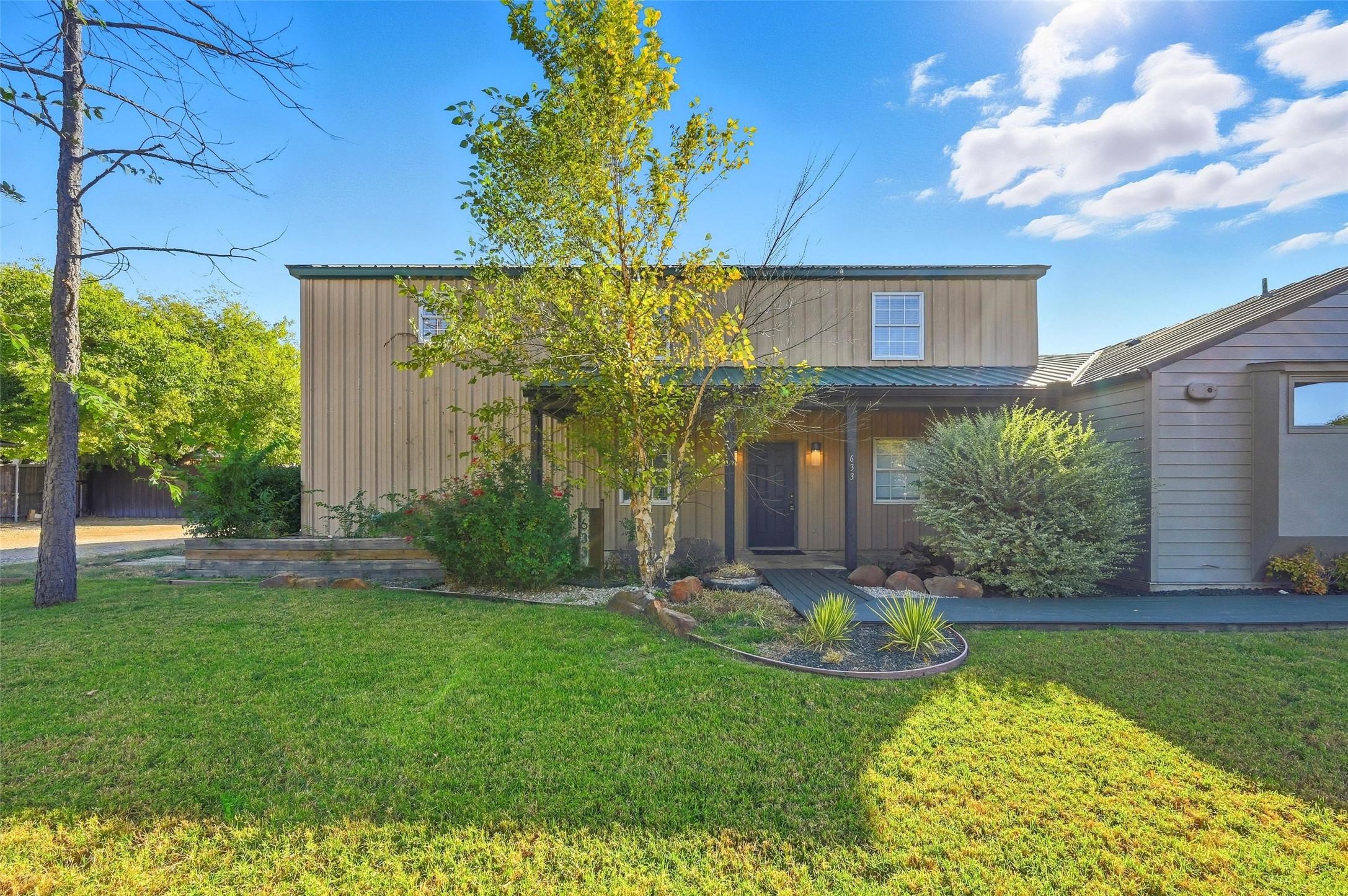 633 Rose Garden Drive Unit #2