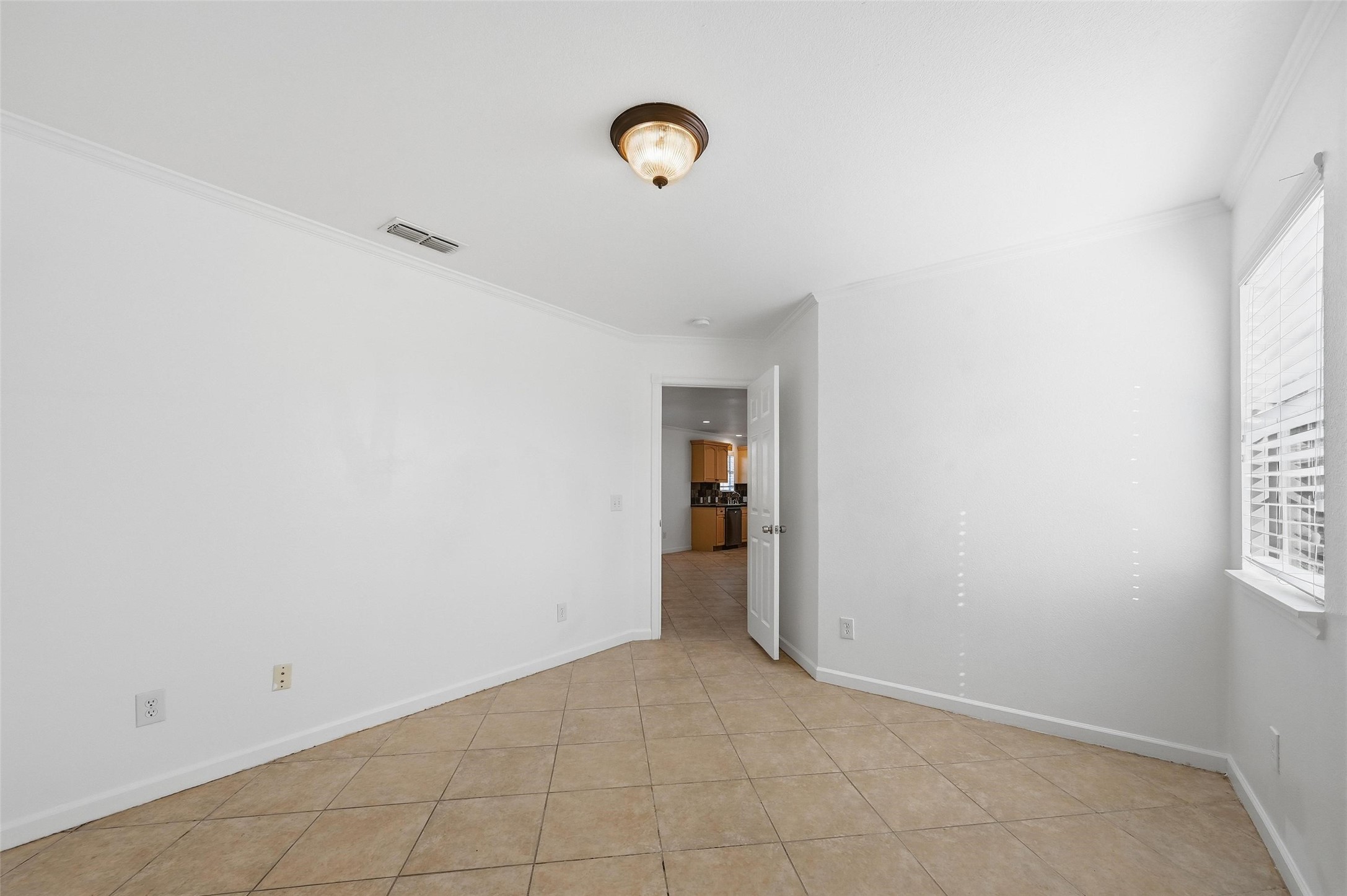633 Rose Garden Dr, Unit #2