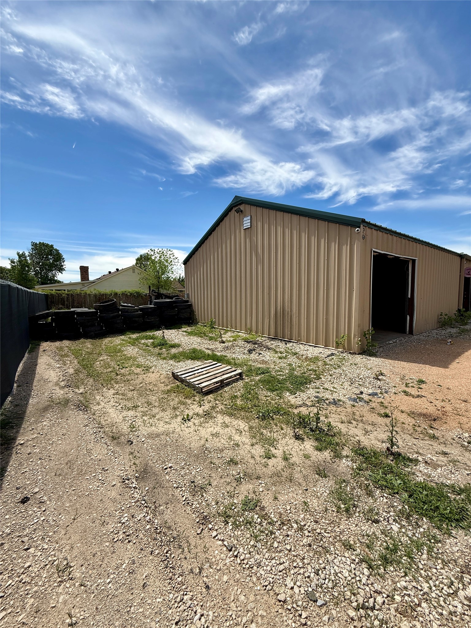 633 Rose Garden Dr, Unit #4