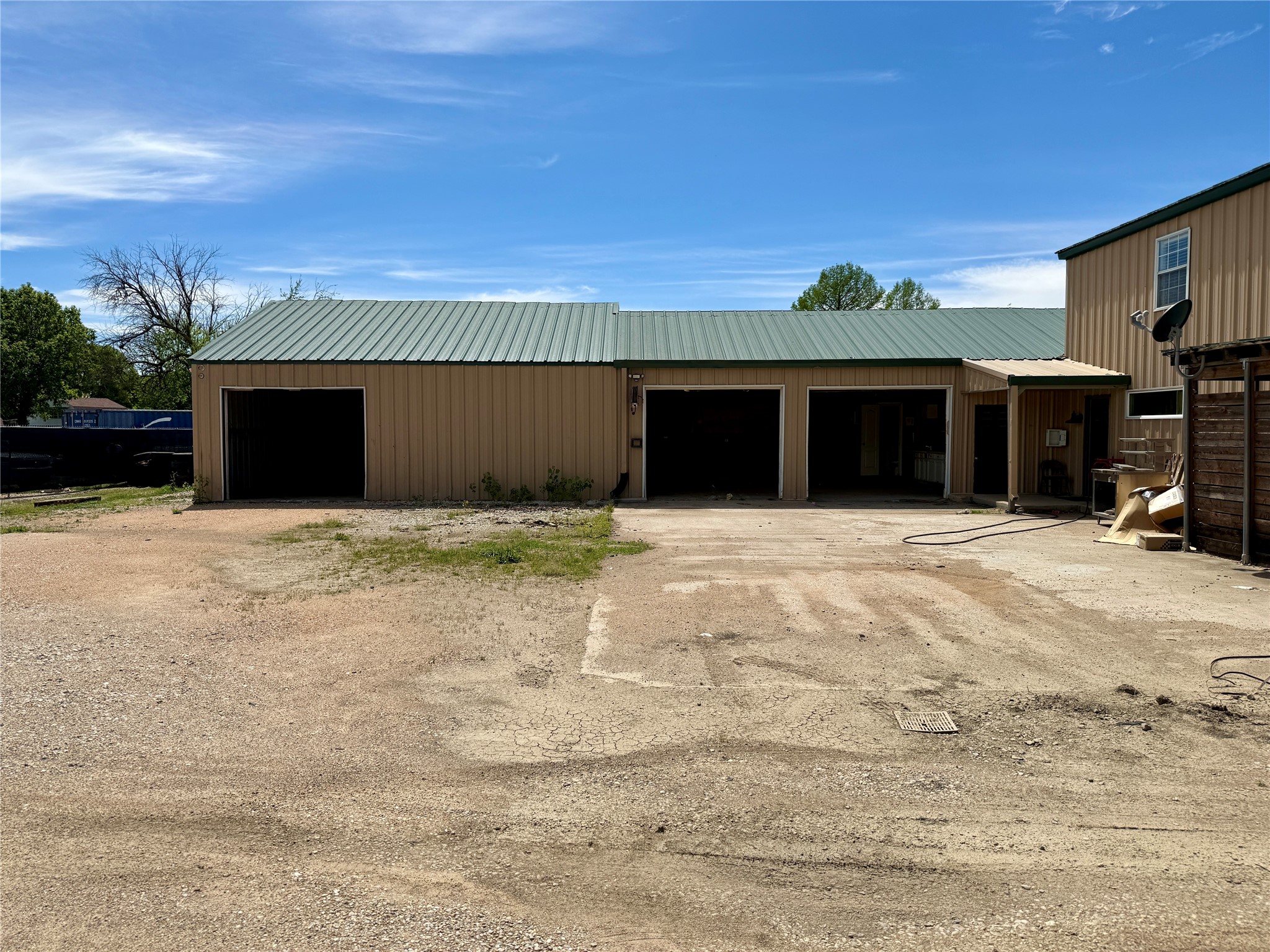 633 Rose Garden Dr, Unit #4