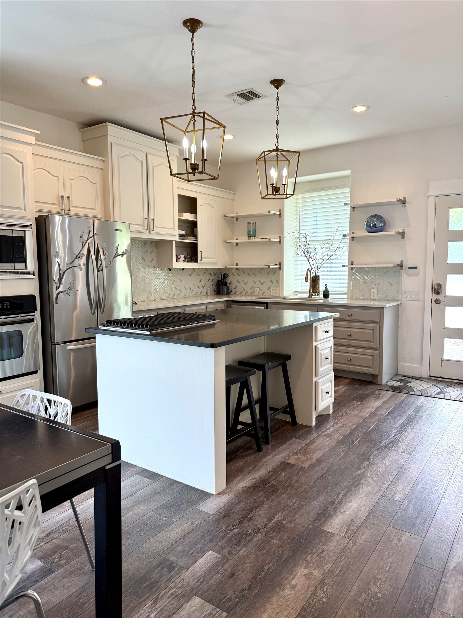 633 Rose Garden Dr, Unit #3