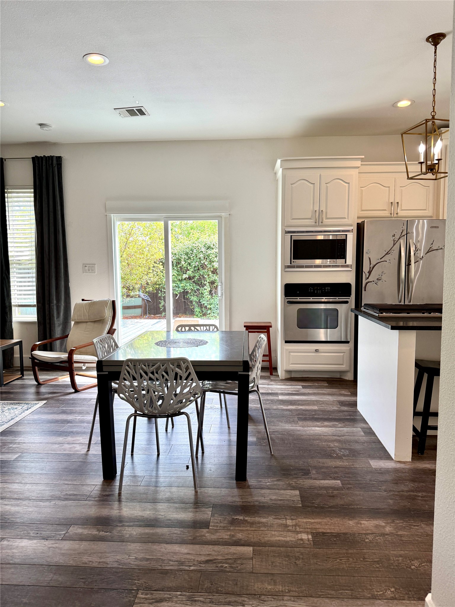 633 Rose Garden Dr, Unit #3