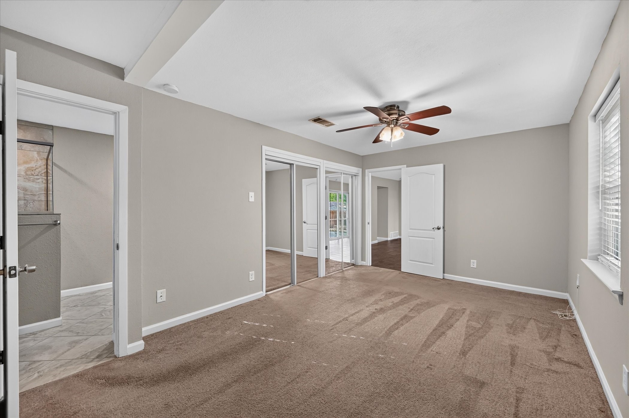 1121 Greendale Drive