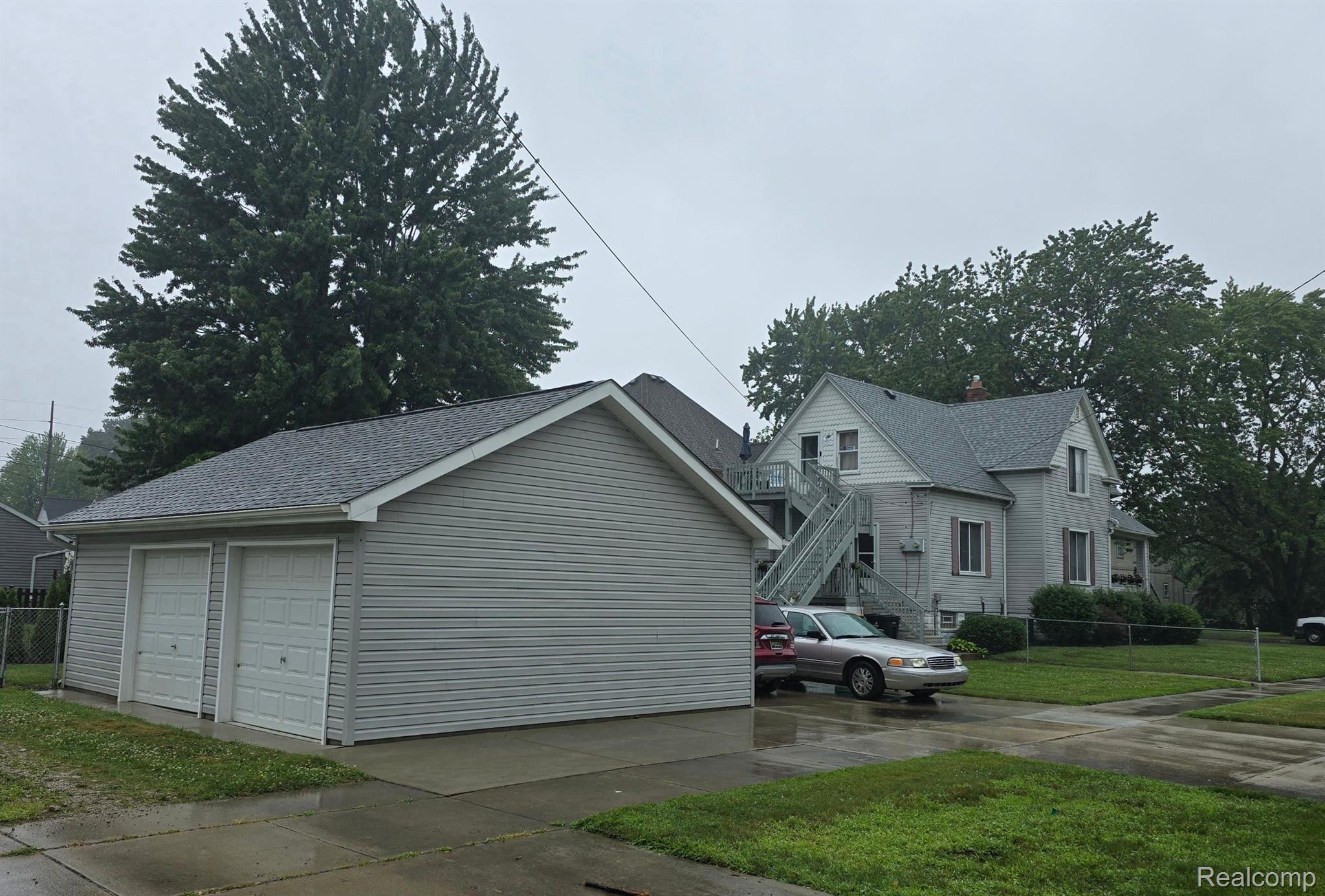 705 ORCHARD Street