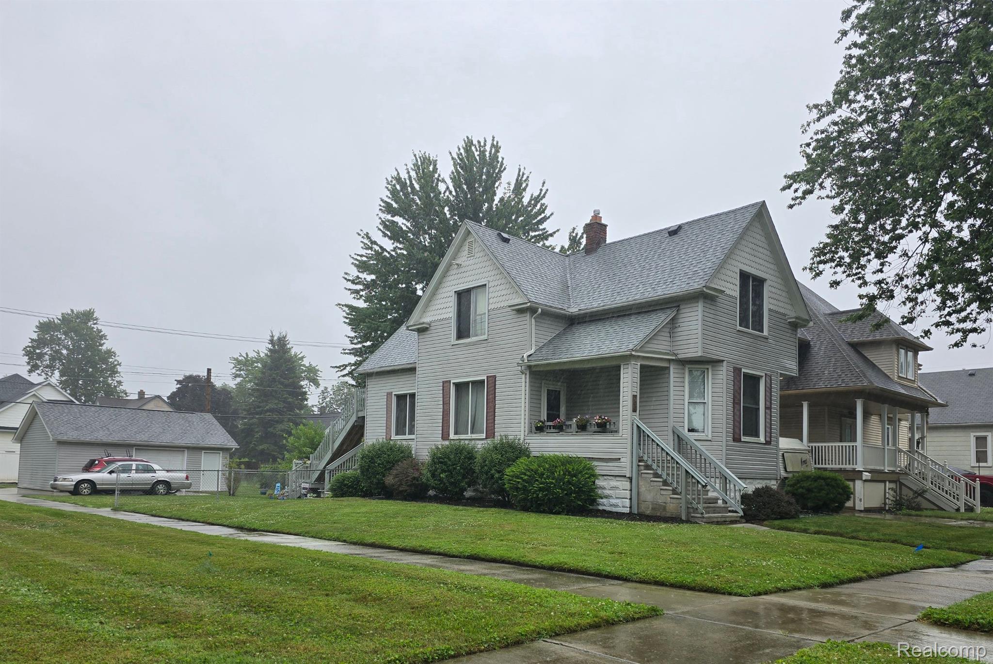 705 ORCHARD Street