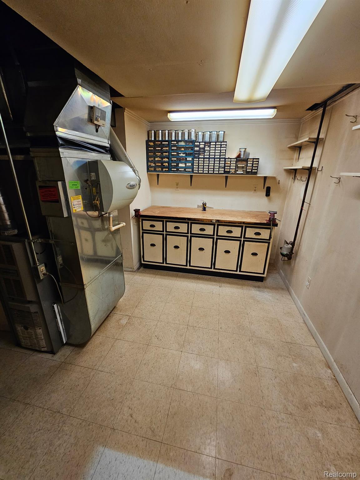 34245 Shawnee Street