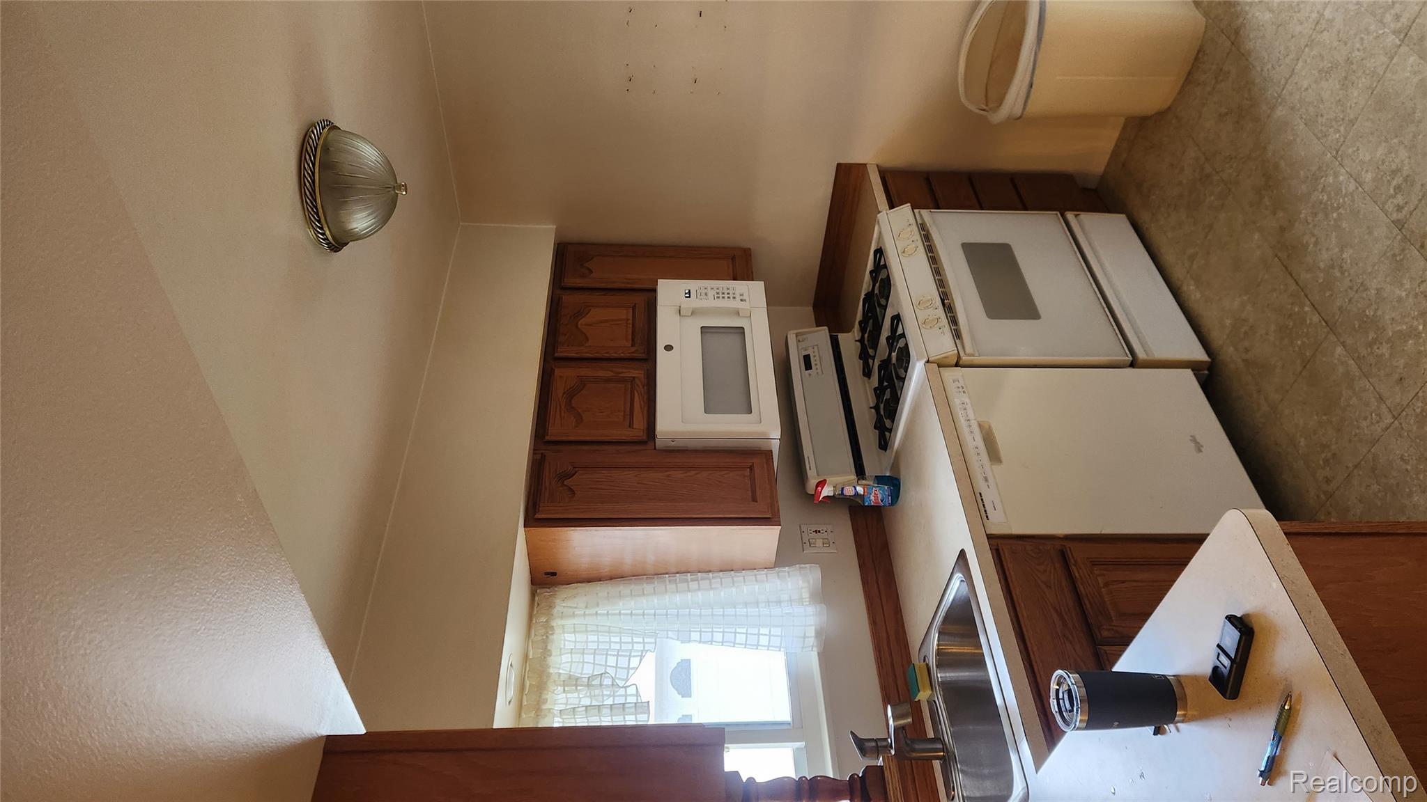 34245 Shawnee Street