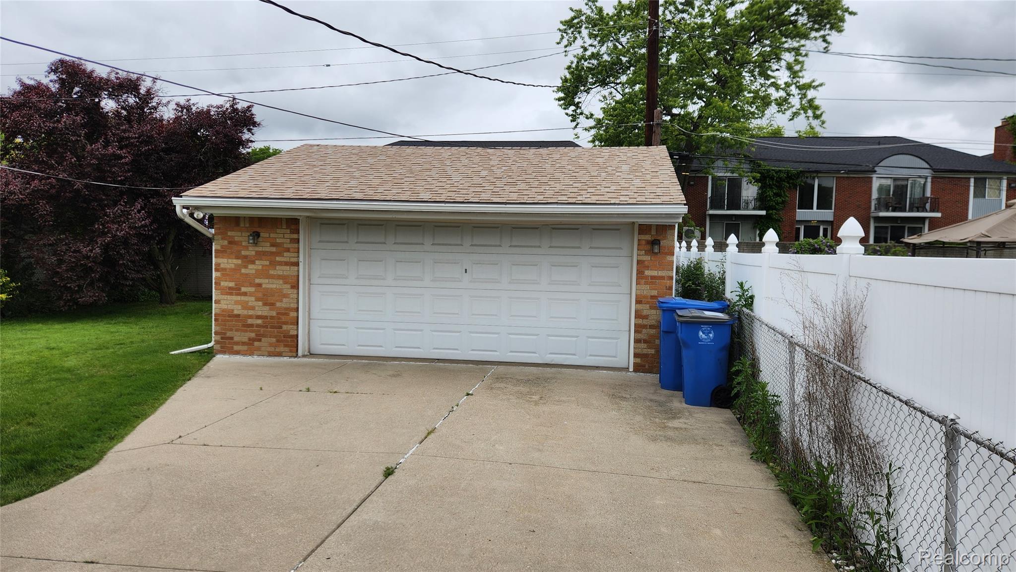 8679 Mercedes Street