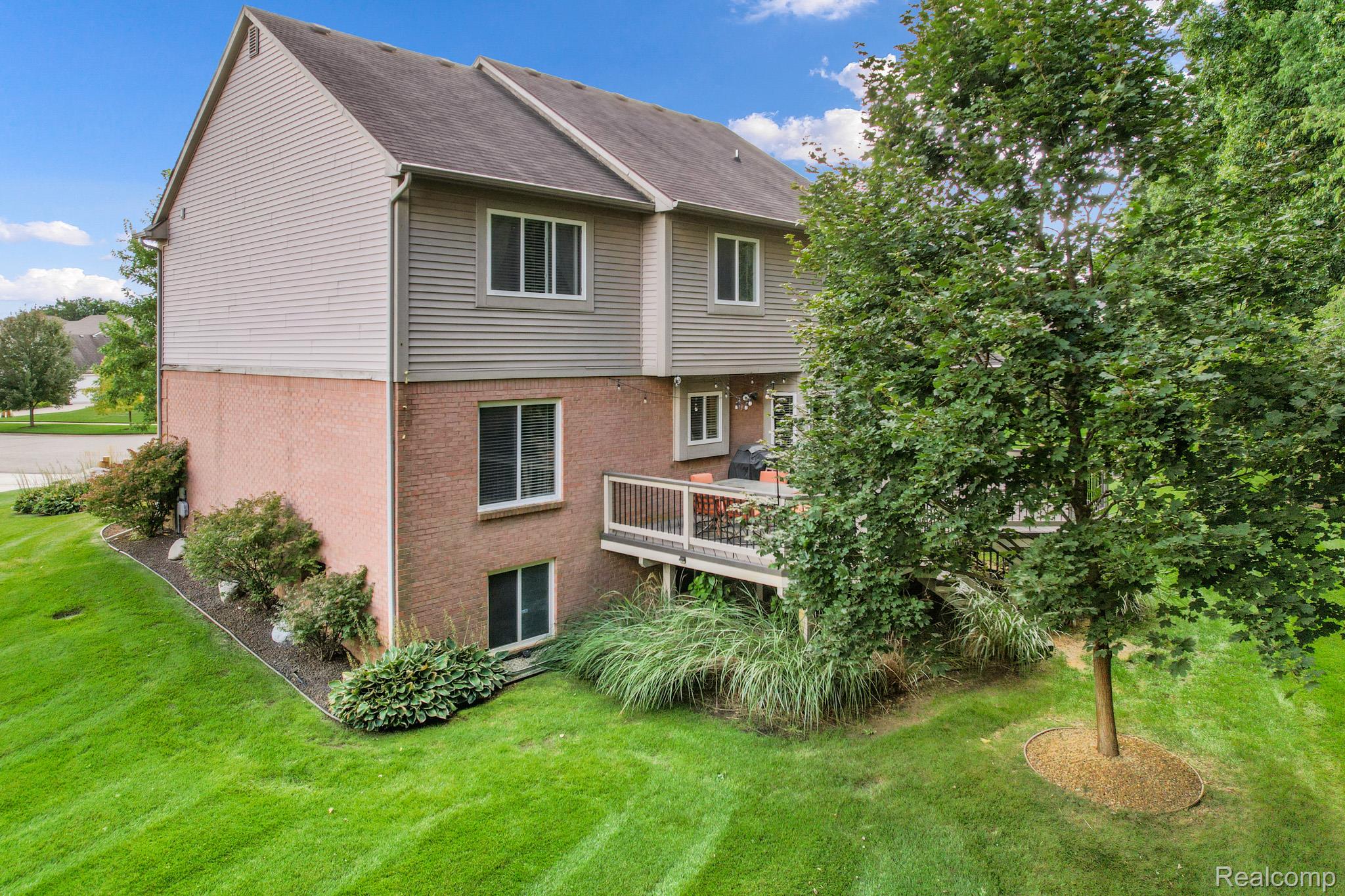 30182 Magnolia Dr Magnolia Drive