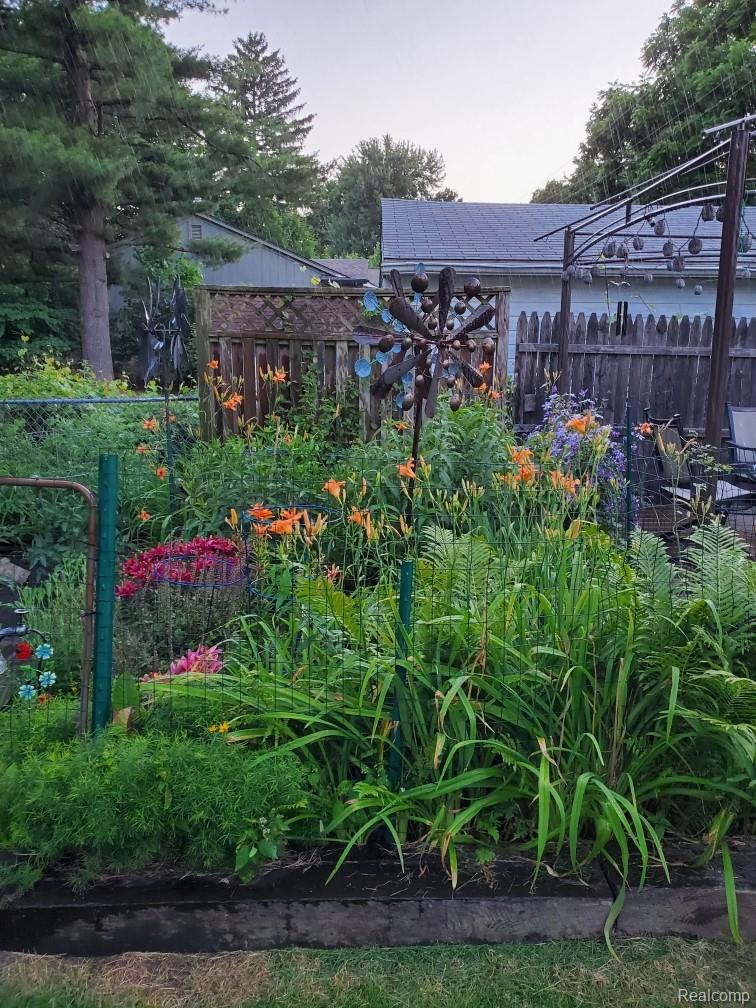 29513 Greenland Street