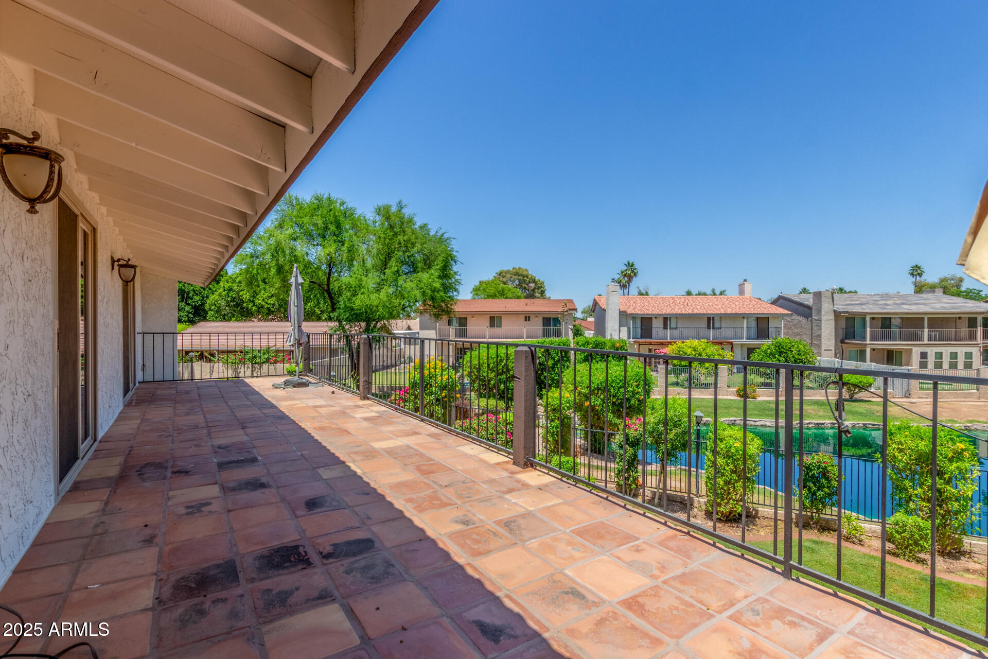 5617 S PIRATES COVE Road