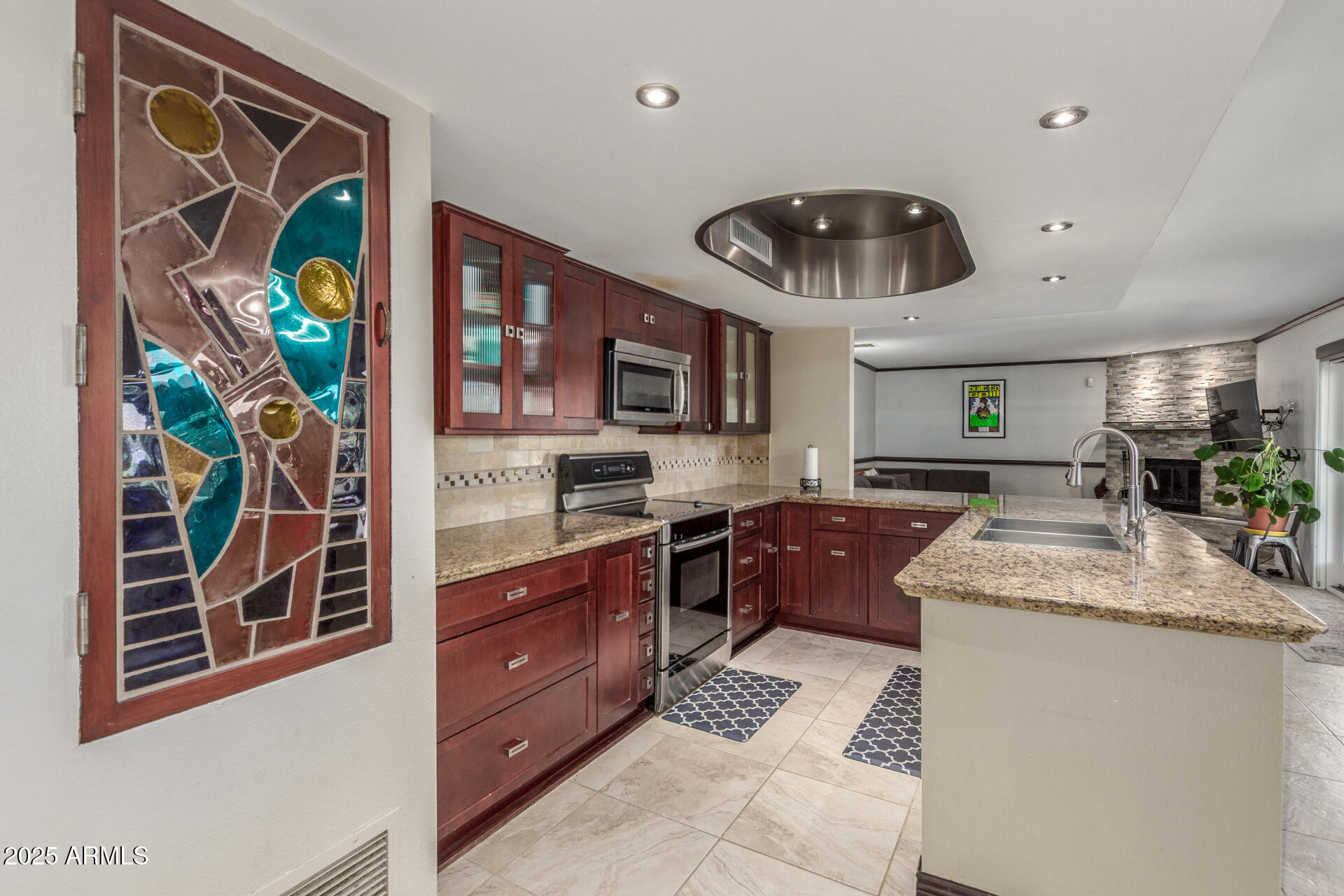 5617 S PIRATES COVE Road