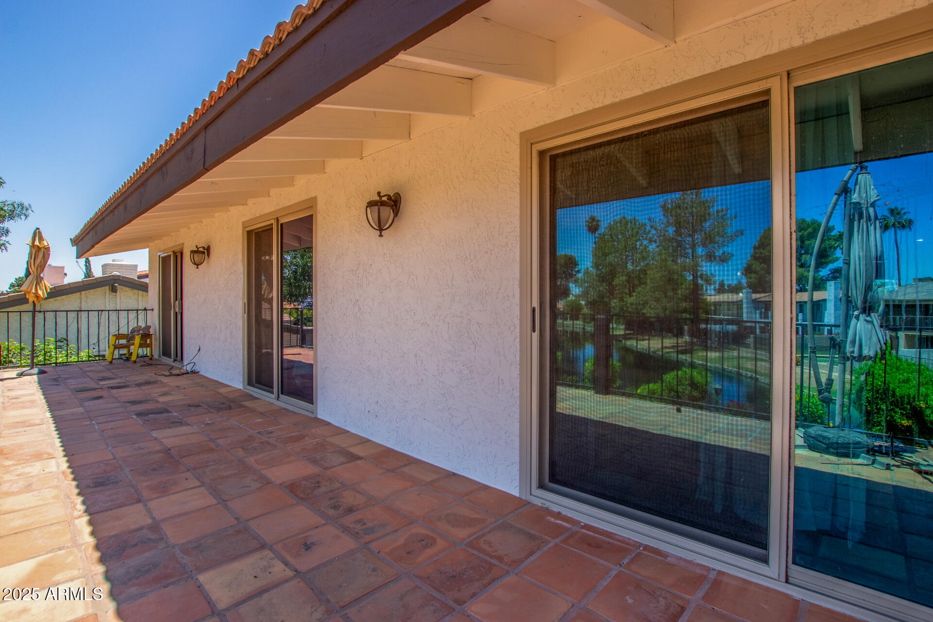 5617 S PIRATES COVE Road