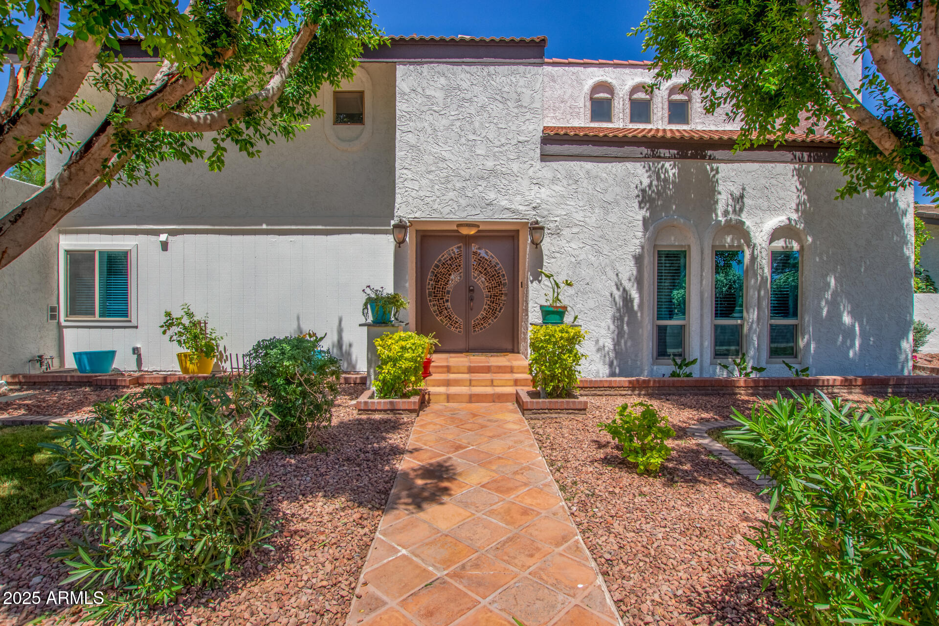 5617 S PIRATES COVE Road