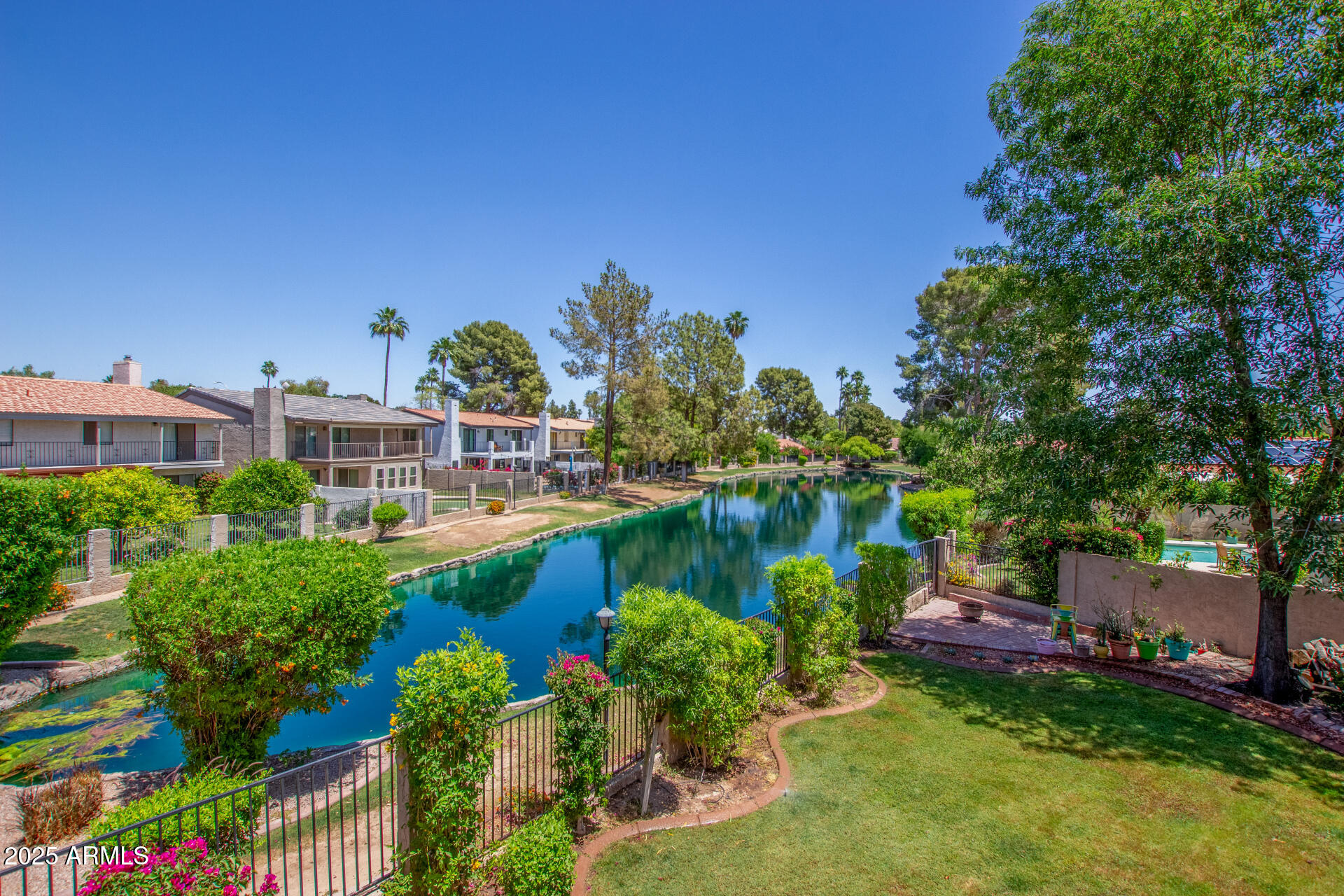 5617 S PIRATES COVE Road