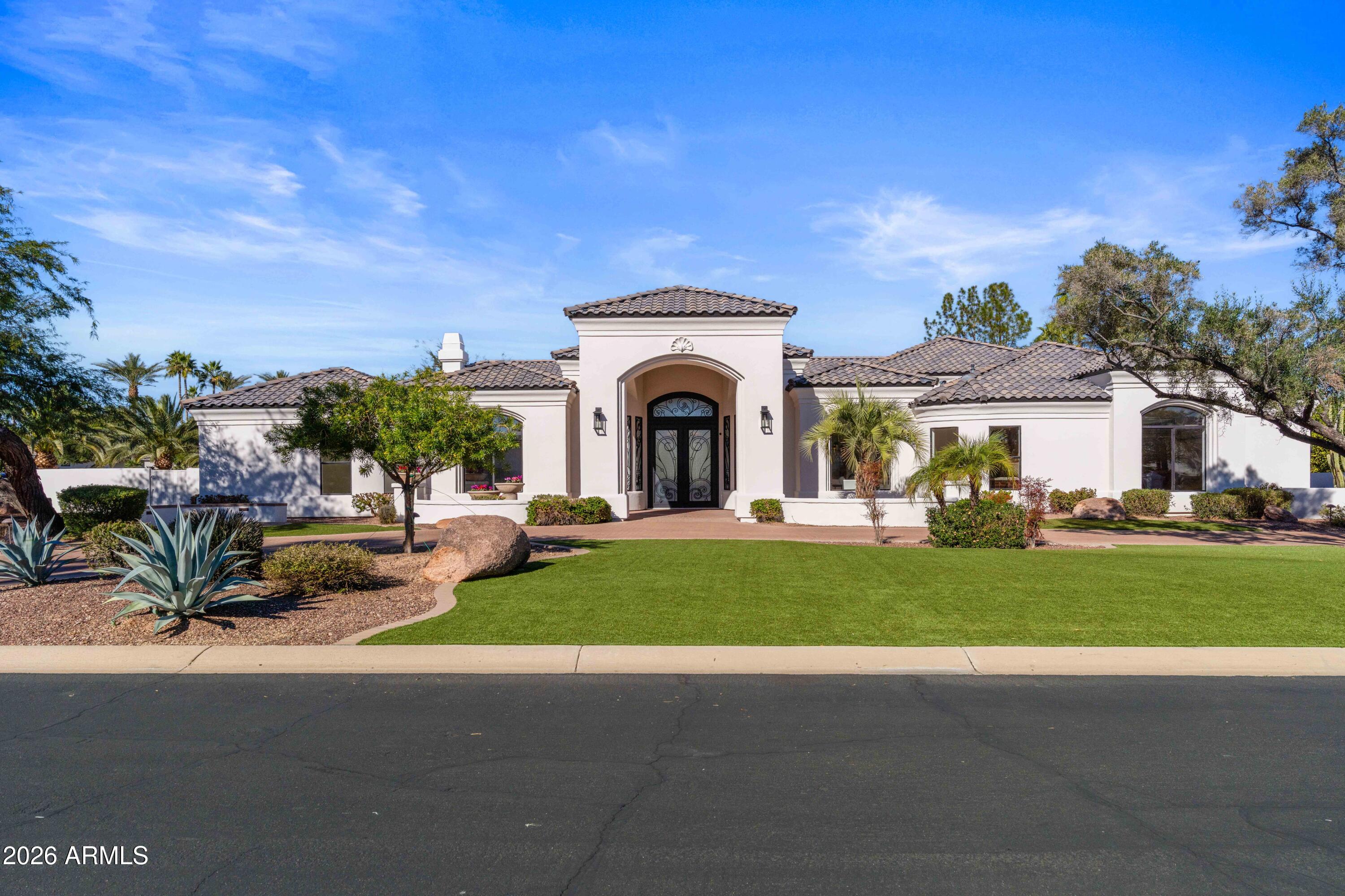 7126 E BLUEBIRD Lane