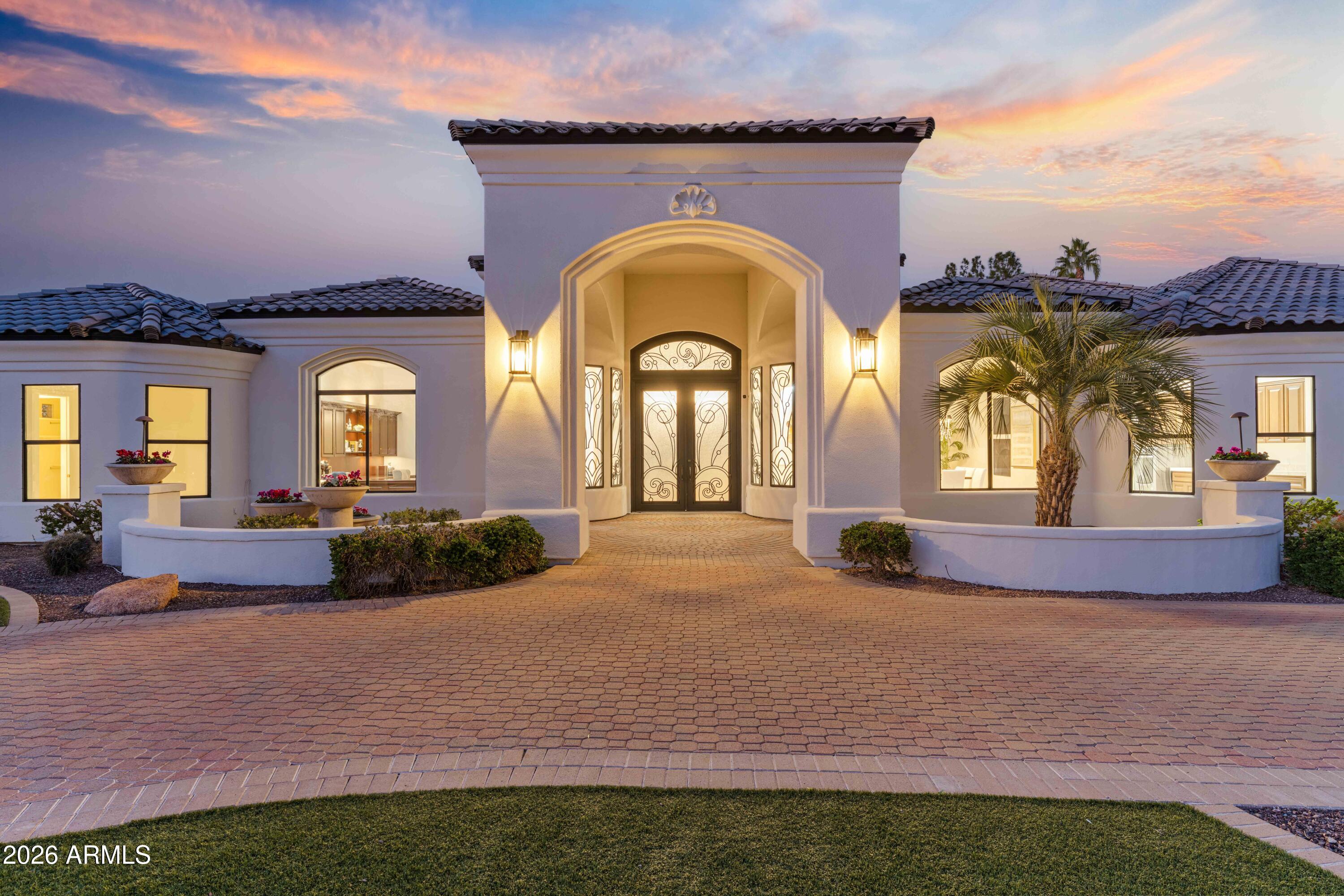 7126 E BLUEBIRD Lane