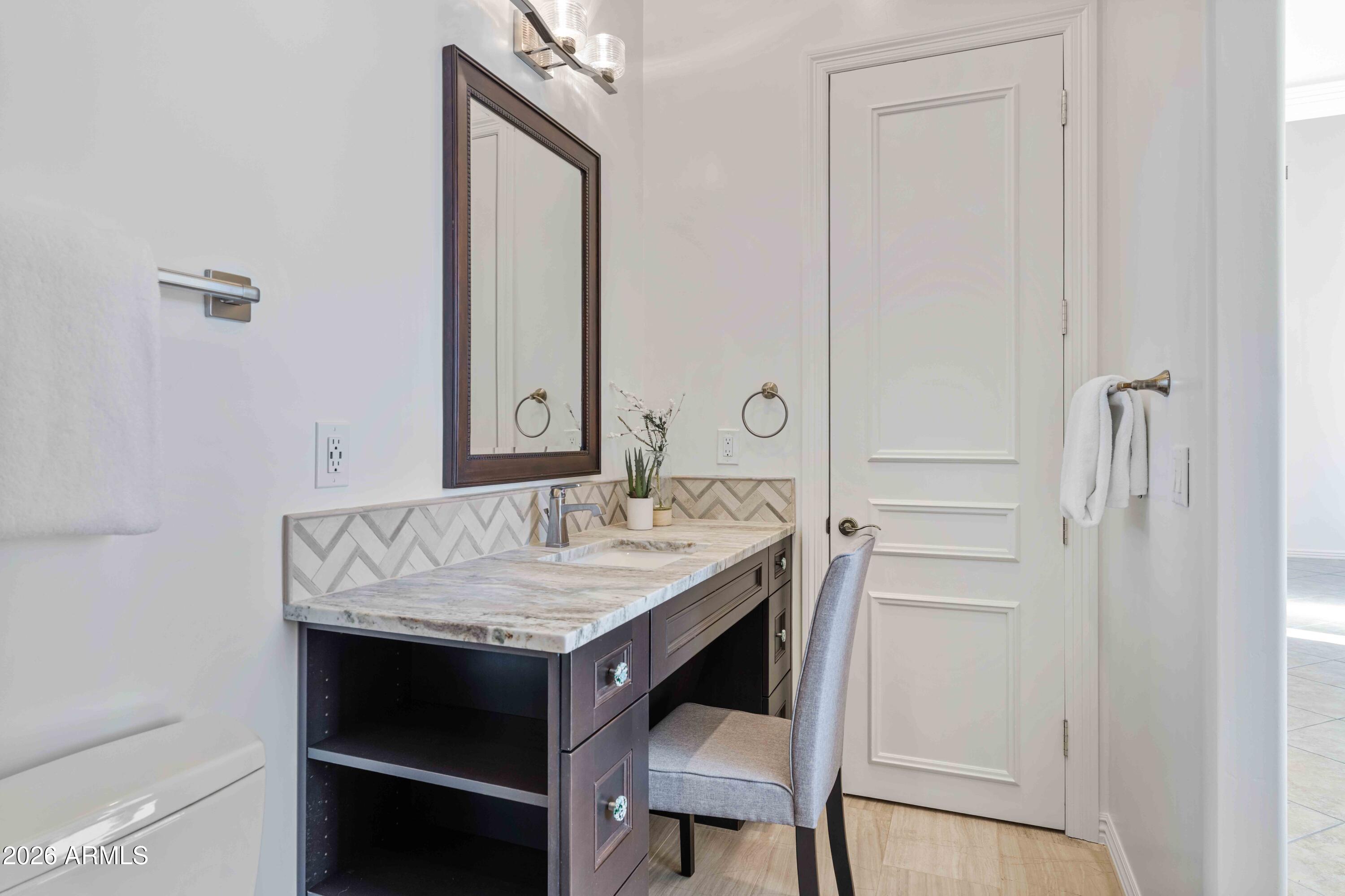 7126 E BLUEBIRD Lane