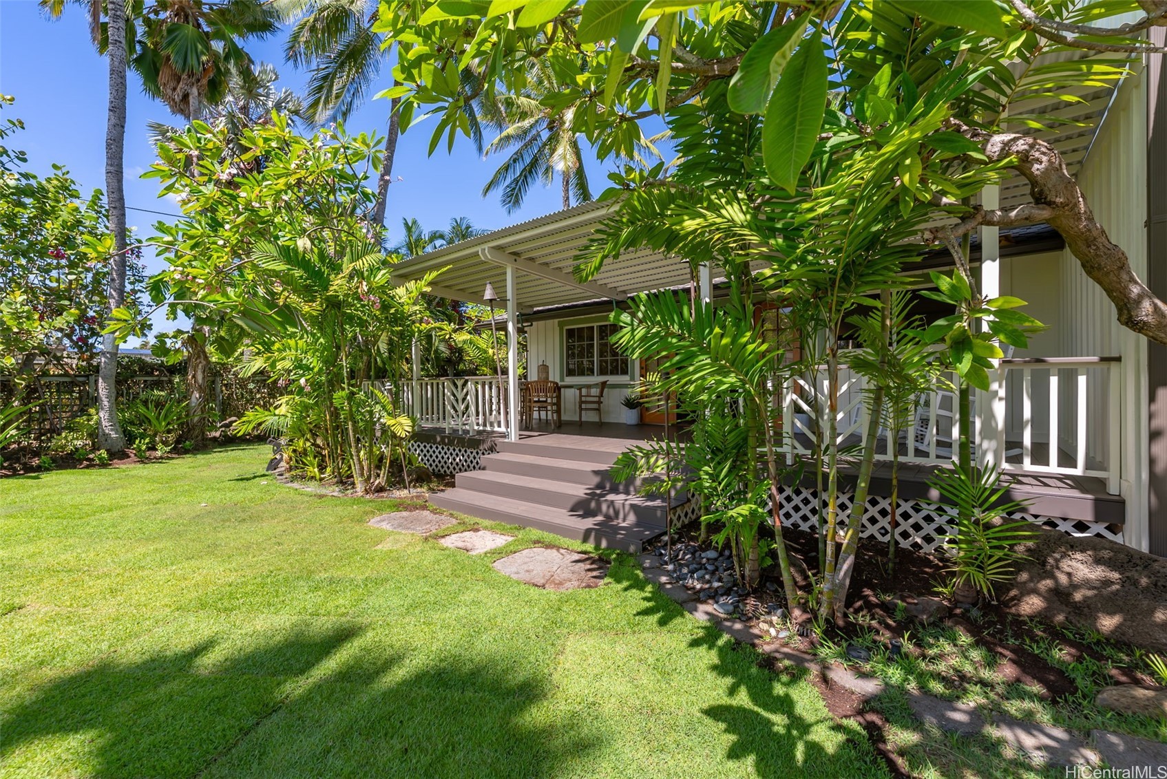 810 N Kalaheo Avenue F