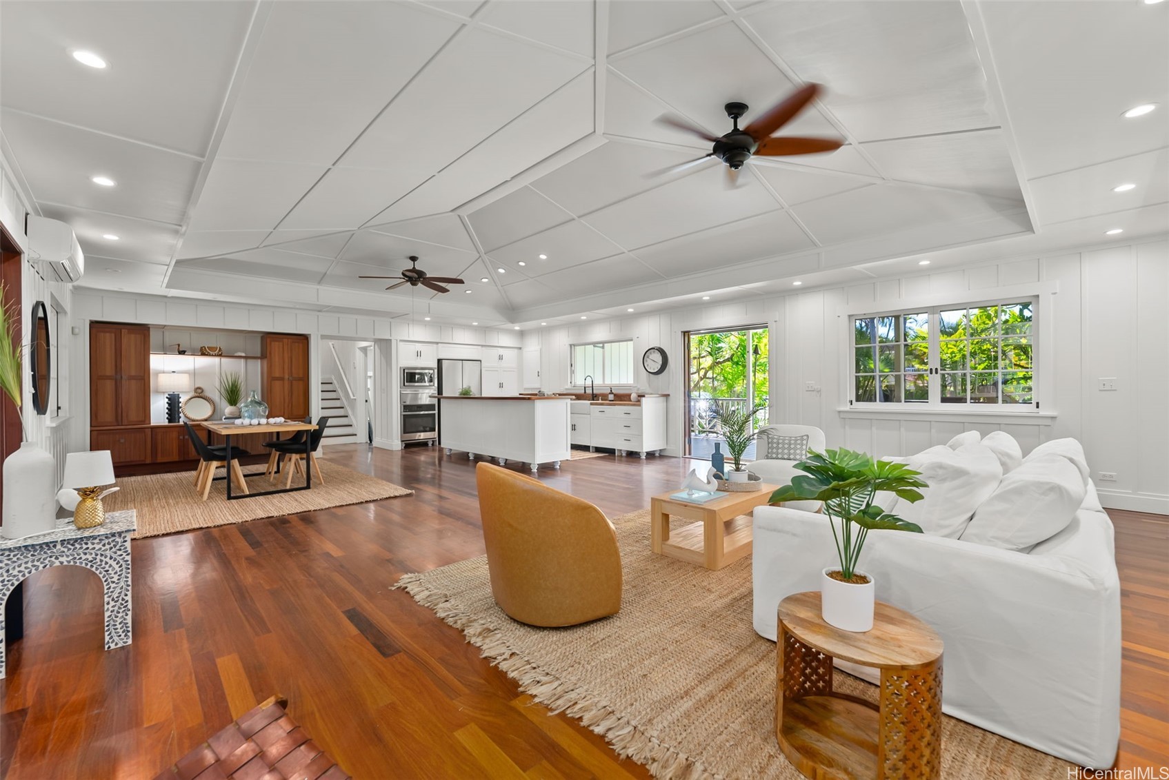 810 N Kalaheo Avenue F