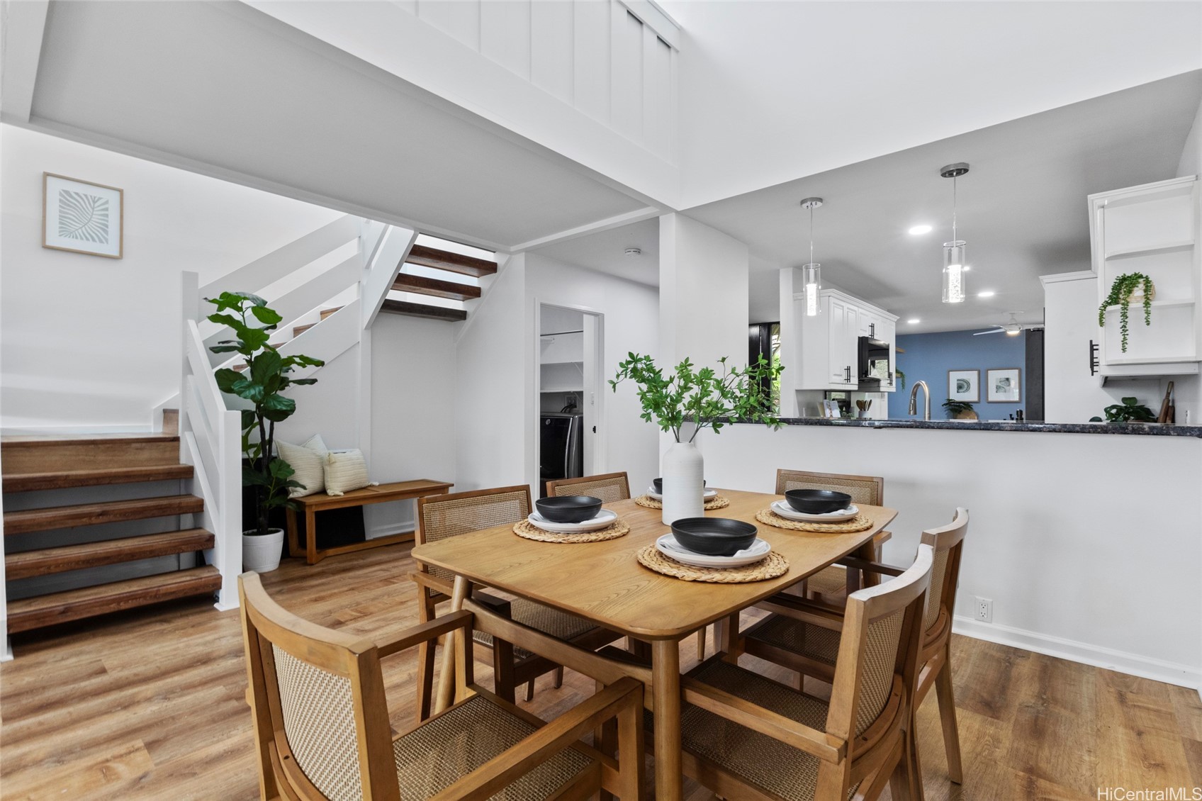 358 Kaelepulu Drive 702