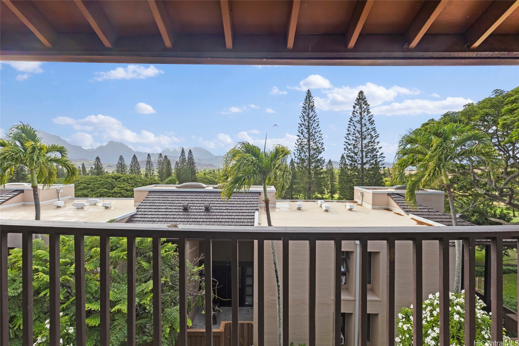 358 Kaelepulu Drive 702