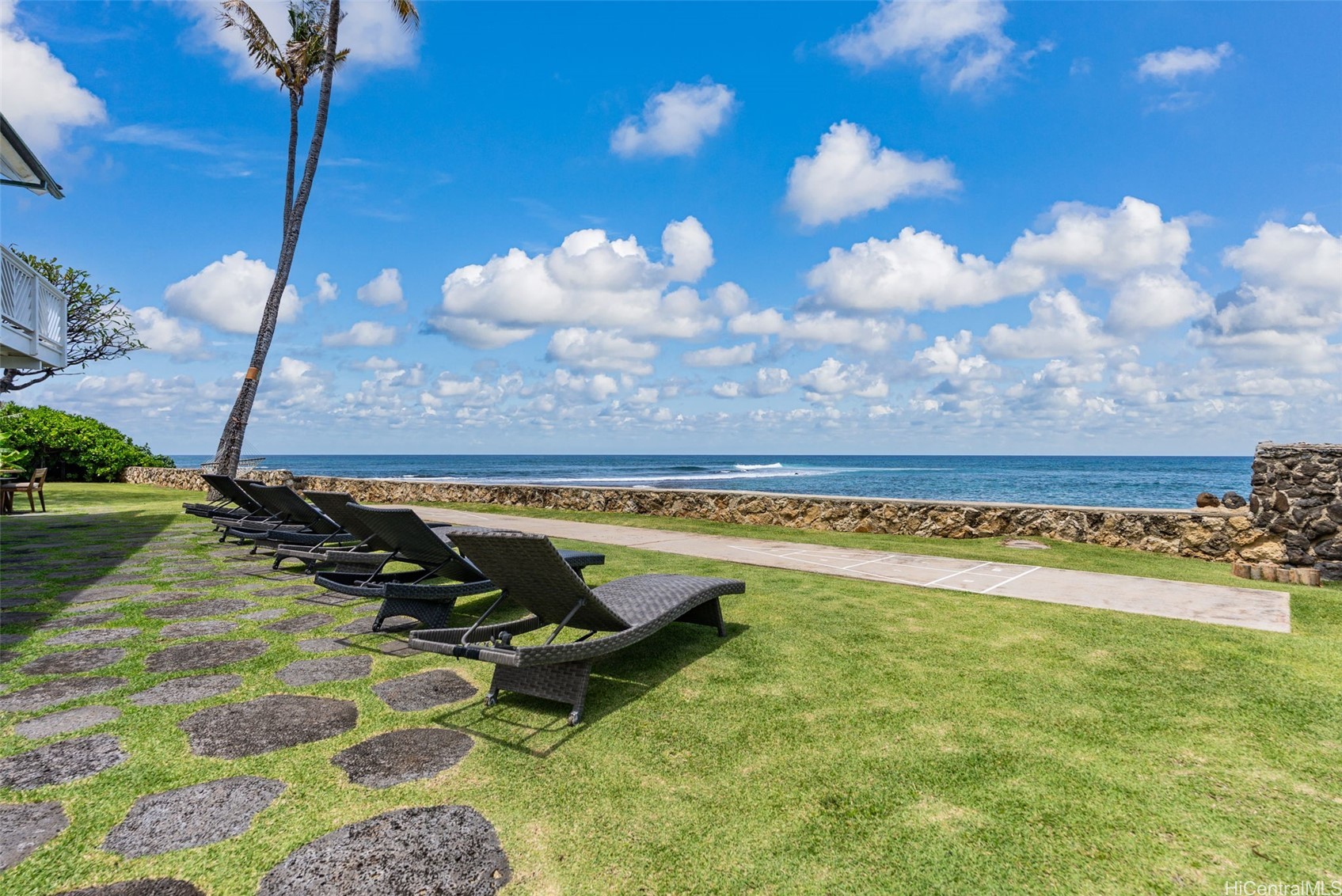 87-829 Farrington Highway