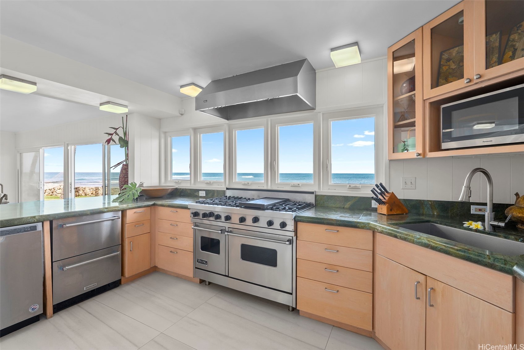 87-829 Farrington Highway