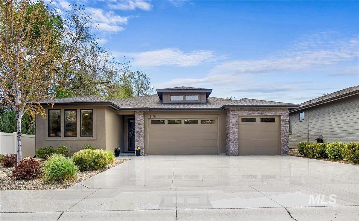 6179 W Ina Dr.