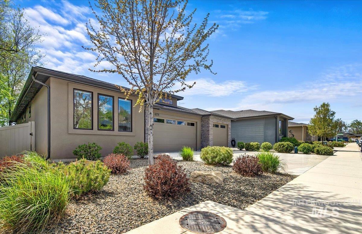 6179 W Ina Dr.