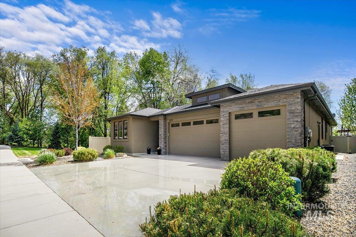 6179 W Ina Dr.