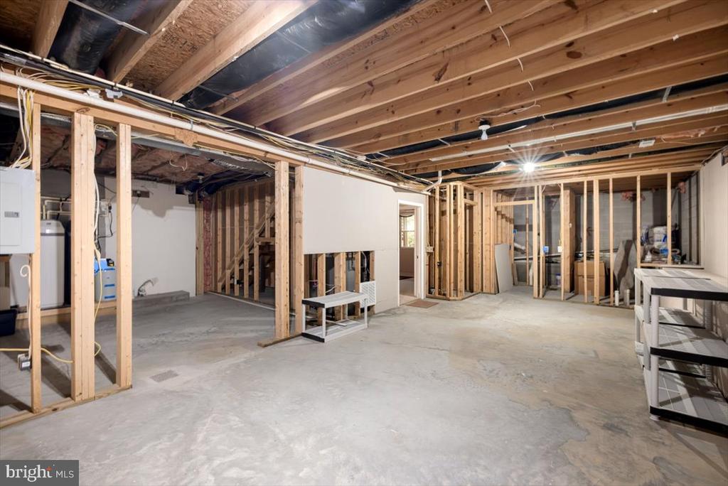 510 DEVLAND DRIVE