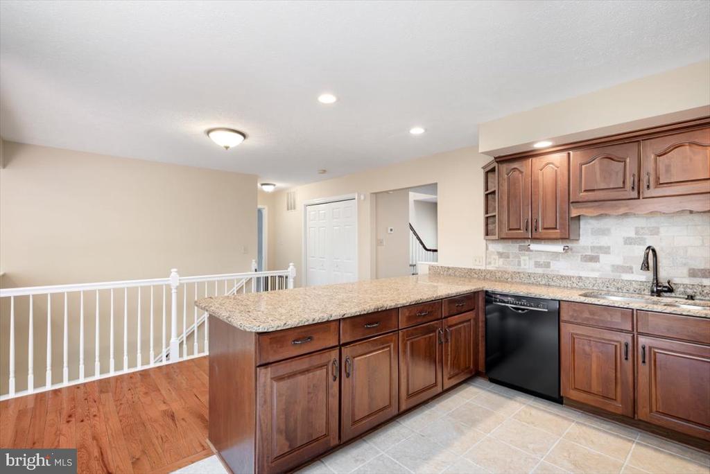 510 DEVLAND DRIVE